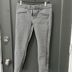 Gap Ankle length blue and white pants